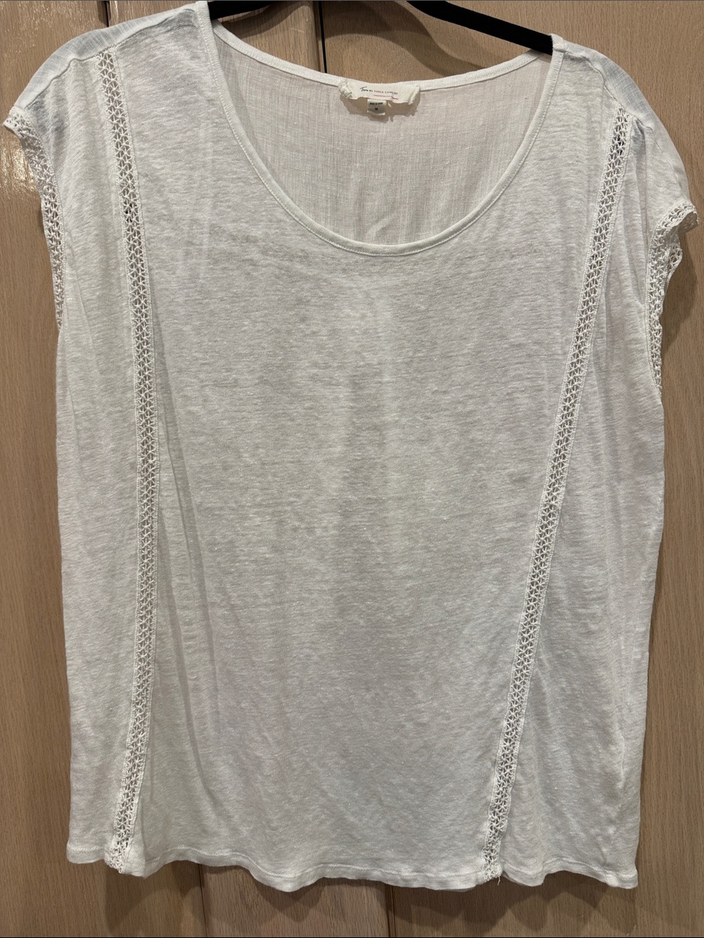 Two by Vince Camuto White Lace-Trim Scoop Neck Tank